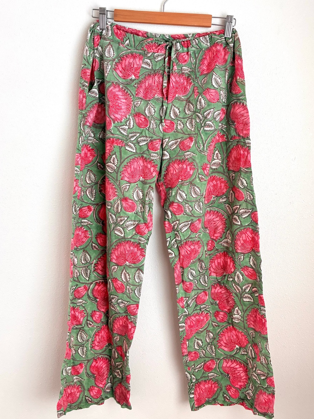 Pax Philomena Francis Floral 100% Cotton Lounge Pants (M) — image 3 of 8